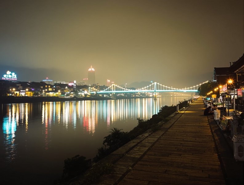 渝中半岛夜行线电影步行路线